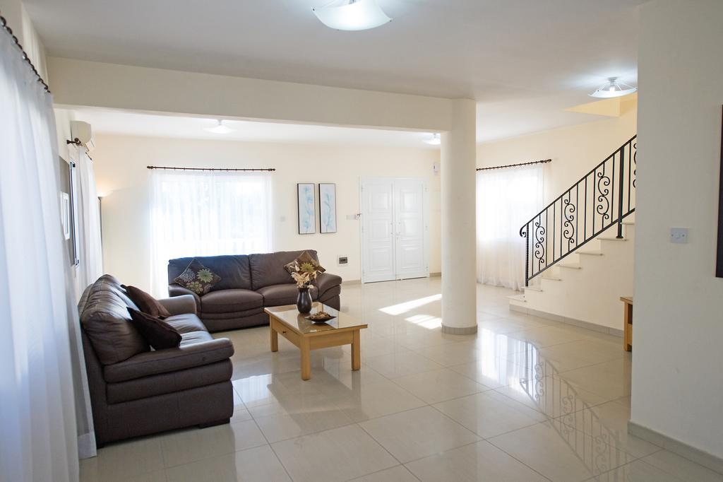 Hara Nissi Beach Villas Ayia Napa Exteriör bild