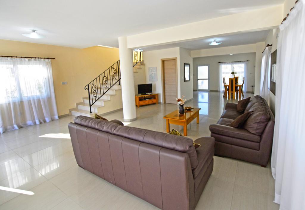 Hara Nissi Beach Villas Ayia Napa Exteriör bild